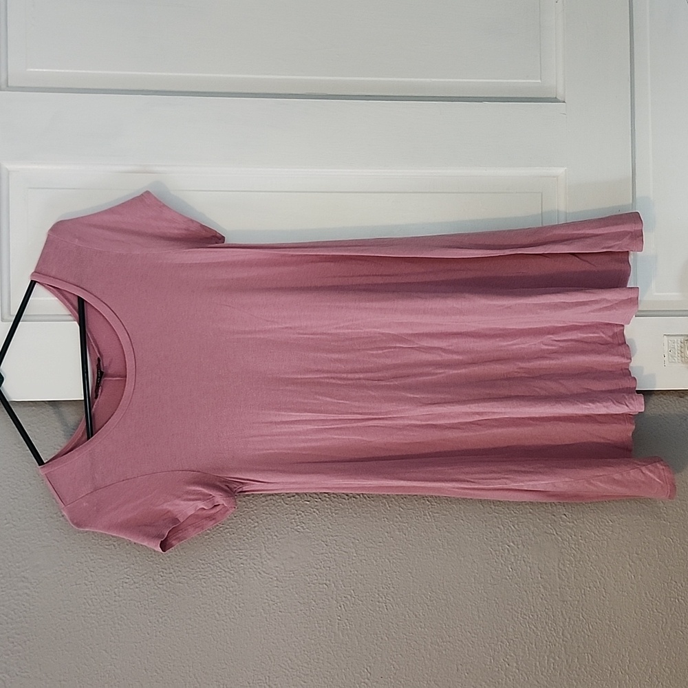 Pink flowy comfy dress (wrinkled from storage)
